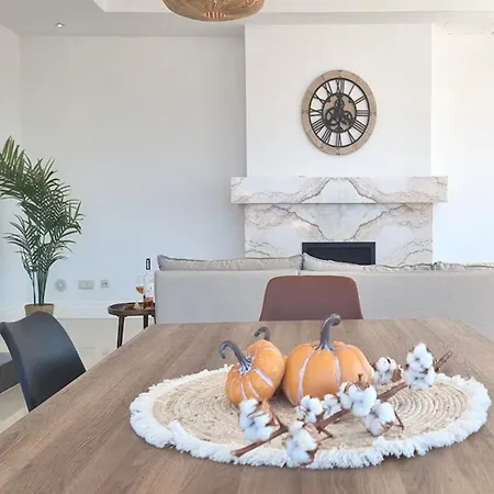Villa Akivillas Bright *